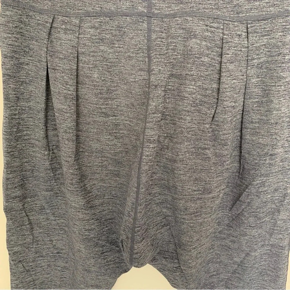 Lululemon Heathered Blue/Grey  Harem Cropped High Rise Pants 4 - Picture 5 of 9